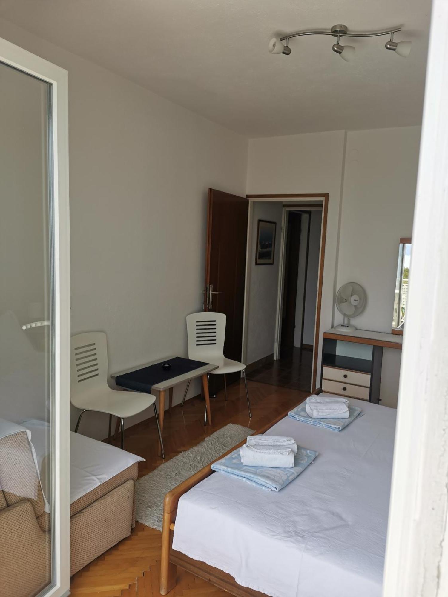 Apartments Zara Mimice Kamer foto